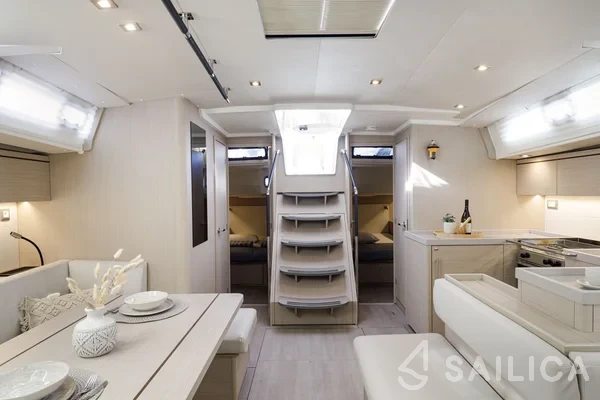 Oceanis 51.1 - Yacht Charter Sailica