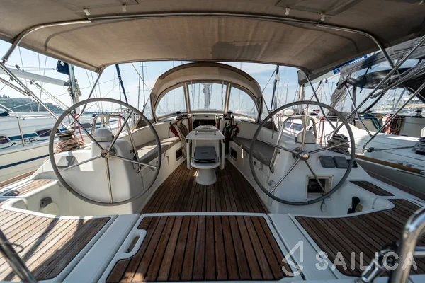 Oceanis 43 - Yacht Charter Sailica