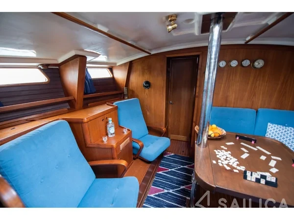 Amphitrite - Yacht Charter Sailica