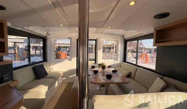 Bali Catsmart - Yacht Charter Sailica