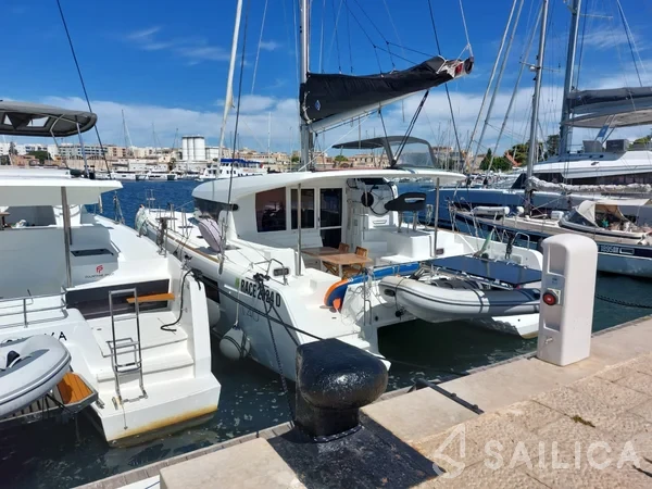 Lagoon 40 - Yacht Charter Sailica