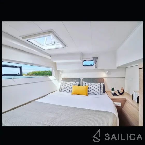 Lagoon 40 - Yacht Charter Sailica