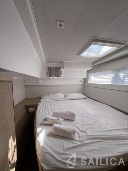 Lagoon 40 - Yacht Charter Sailica