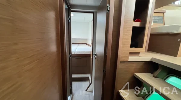 Lagoon 40 - Yacht Charter Sailica
