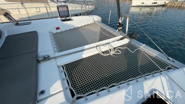 Lagoon 40 - Yacht Charter Sailica