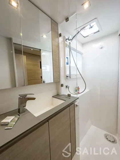 Leopard 50 - Yacht Charter Sailica