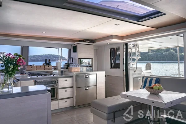Leopard 50 - Yacht Charter Sailica
