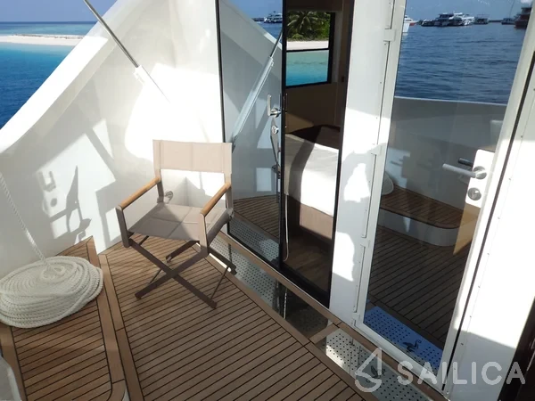 Overblue 44 - Yacht Charter Sailica