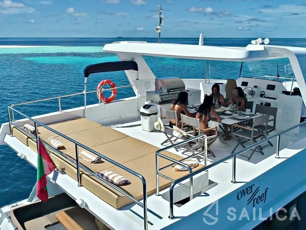 Overblue 44 - Yacht Charter Sailica