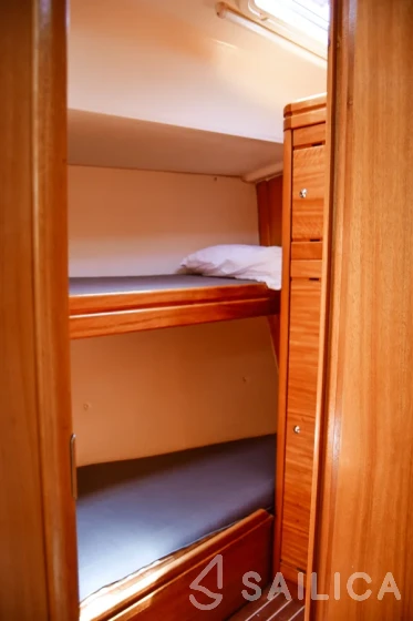 Bavaria 46 - Yacht Charter Sailica