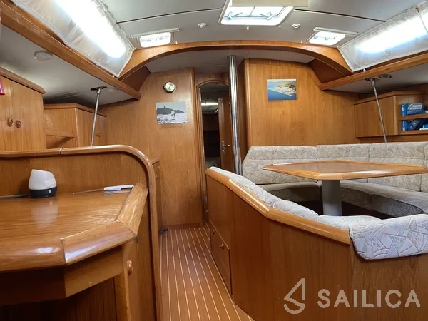 Sun Odyssey 42.2 - Yacht Charter Sailica