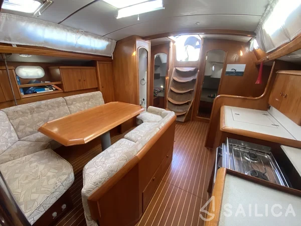 Sun Odyssey 42.2 - Yacht Charter Sailica