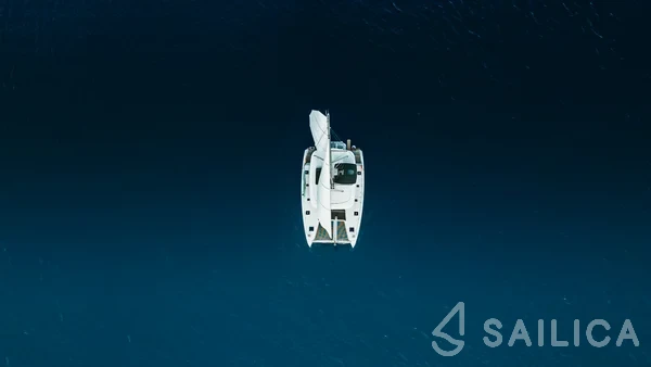 Lagoon 42 - Yacht Charter Sailica