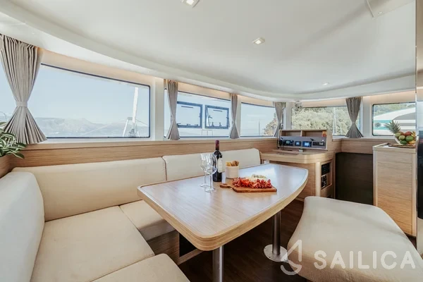 Lagoon 42 - Yacht Charter Sailica