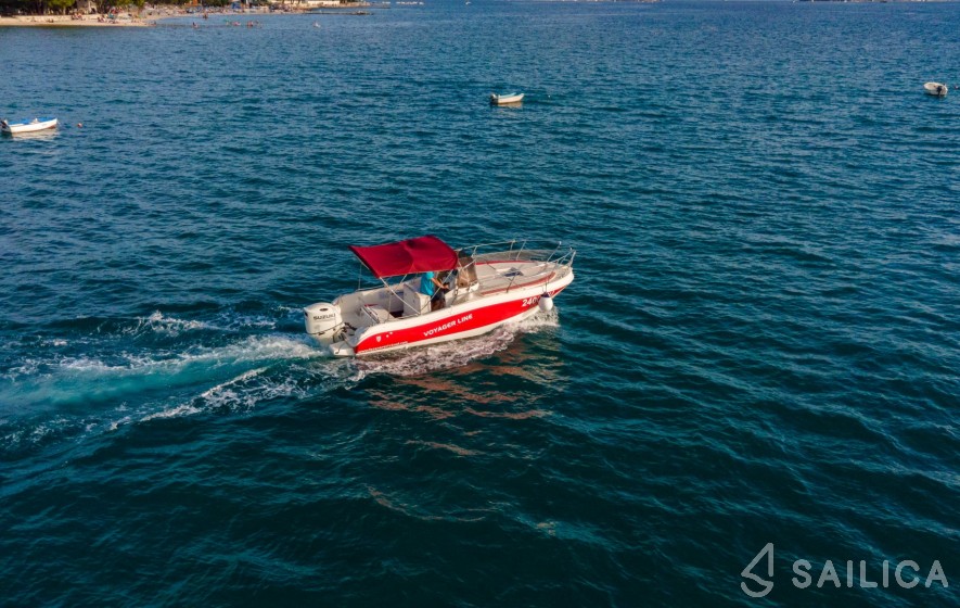 Voyager 21 - Yacht Charter Sailica