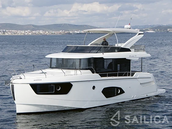 Navetta 48 - Yacht Charter Sailica