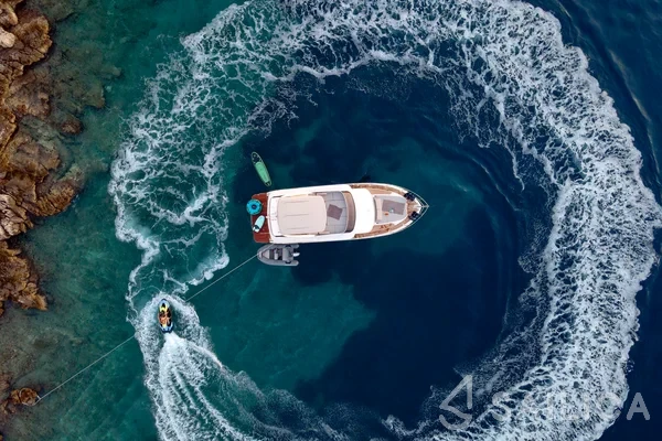 Navetta 48 - Yacht Charter Sailica