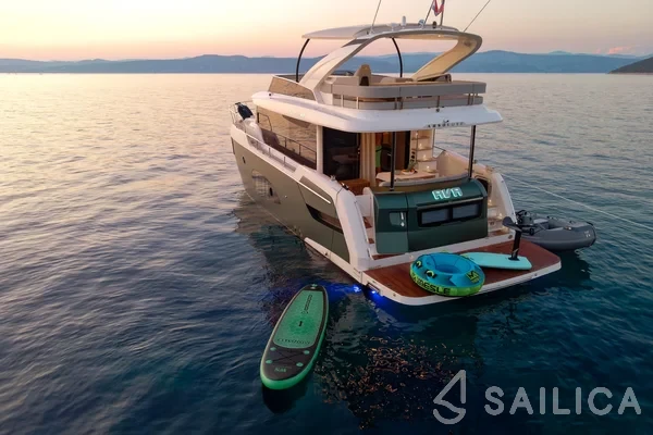 Navetta 48 - Yacht Charter Sailica