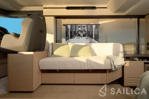 Navetta 48 - Yacht Charter Sailica