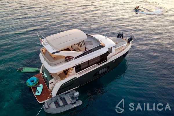 Navetta 48 - Yacht Charter Sailica