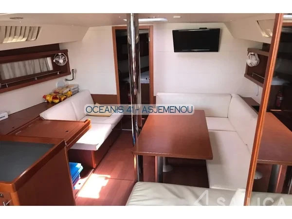 Oceanis 41 - Yacht Charter Sailica