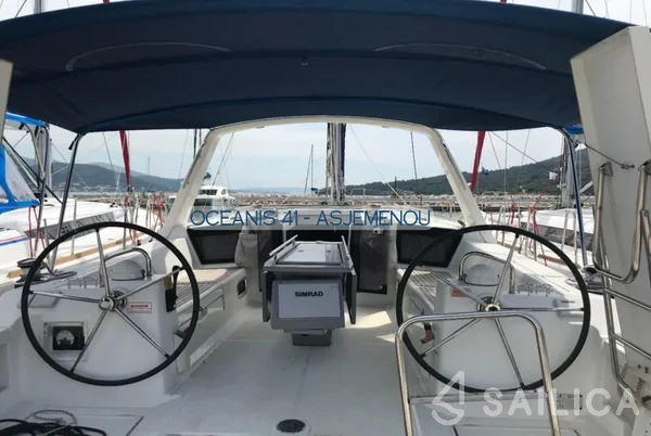 Oceanis 41 - Yacht Charter Sailica