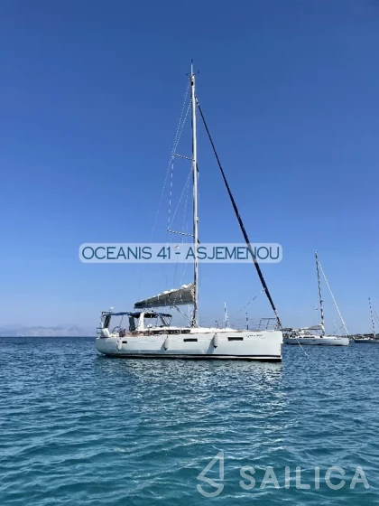Oceanis 41 - Yacht Charter Sailica