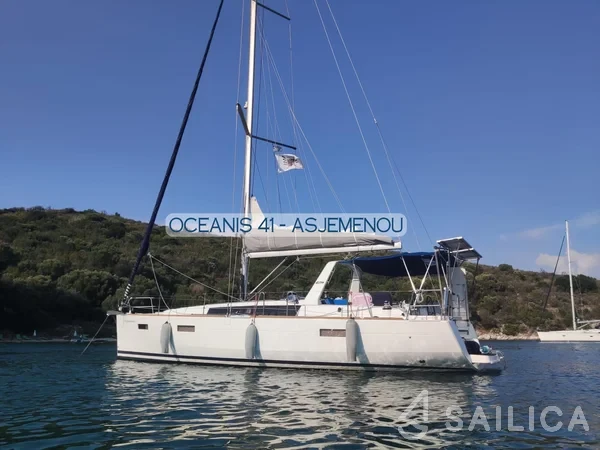 Oceanis 41 - Yacht Charter Sailica