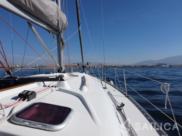 Oceanis 361 - Yacht Charter Sailica