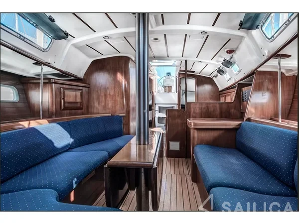 Oceanis 361 - Yacht Charter Sailica