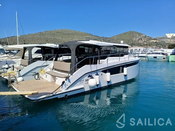 Nikhen Aquasun 34 - Yacht Charter Sailica