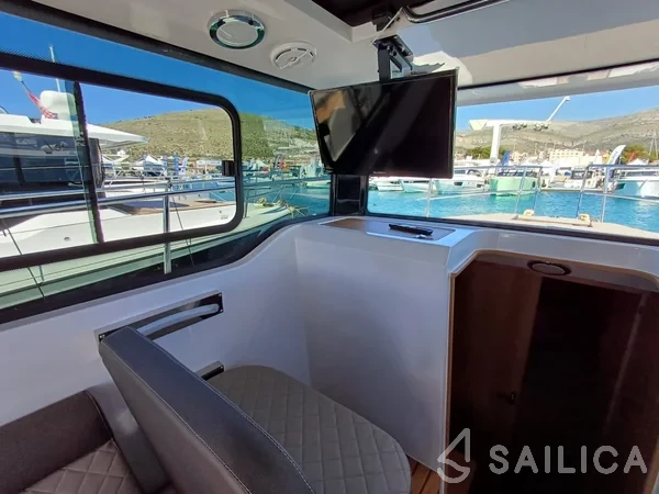 Nikhen Aquasun 34 - Yacht Charter Sailica