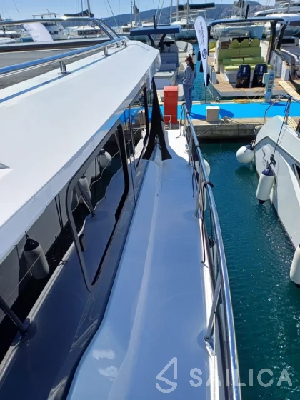 Nikhen Aquasun 34 - Yacht Charter Sailica