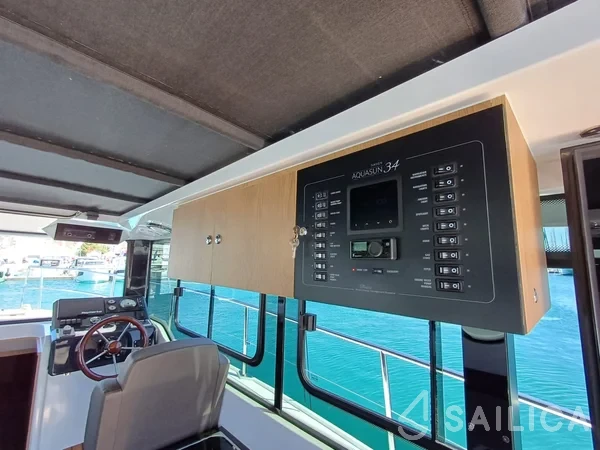 Nikhen Aquasun 34 - Yacht Charter Sailica