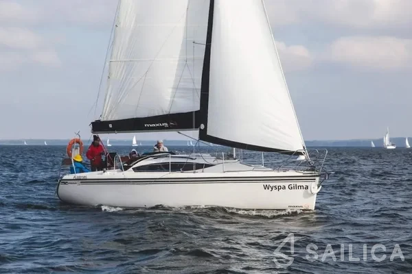 Maxus 33.1 RS - Yacht Charter Sailica