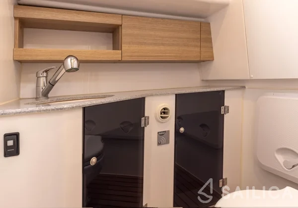 Nexus Revo 870 Prestige - Yacht Charter Sailica