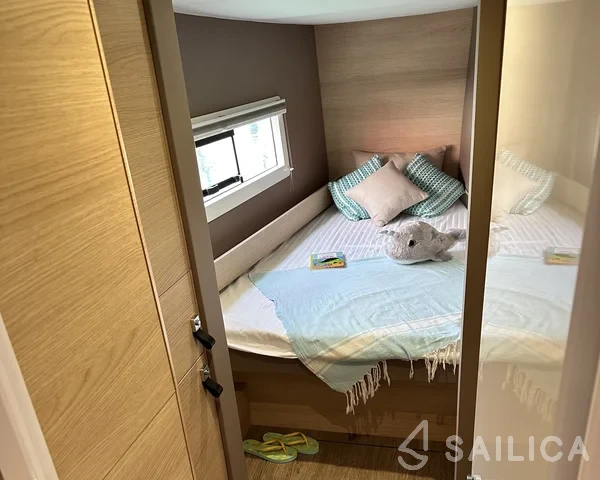 Aventura 37 - Yacht Charter Sailica