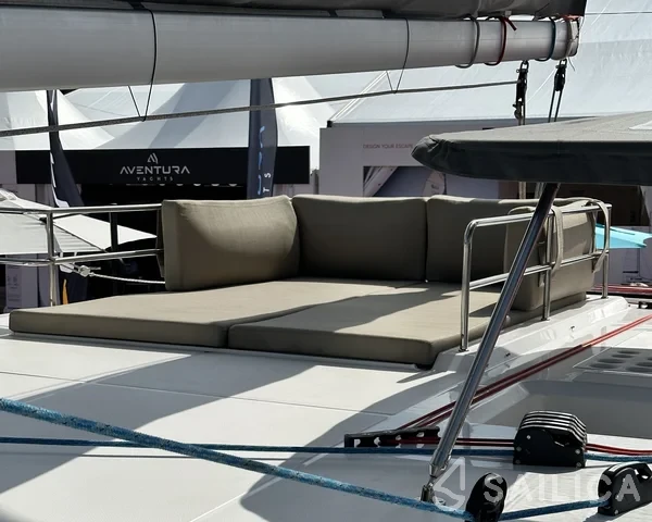 Aventura 37 - Yacht Charter Sailica