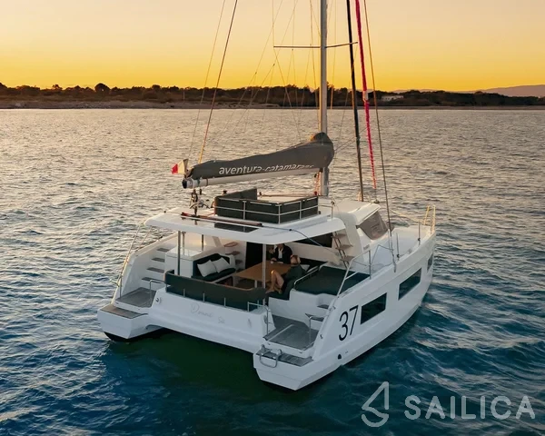Aventura 37 - Yacht Charter Sailica