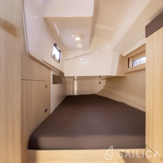 Maxus 34 - Yacht Charter Sailica