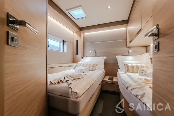Lagoon 55 - Yacht Charter Sailica