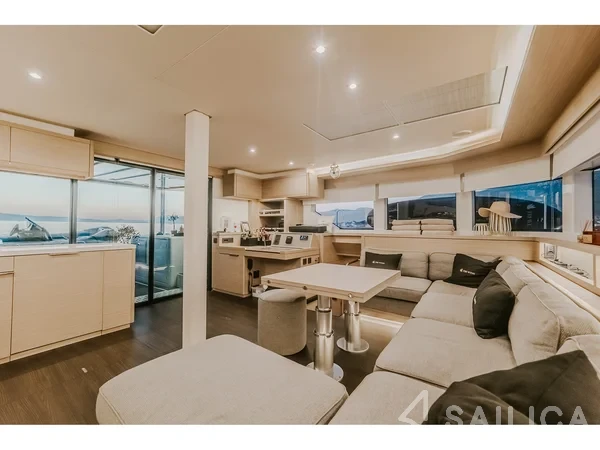 Lagoon 55 - Yacht Charter Sailica