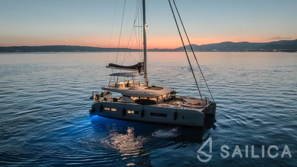 Lagoon 55 - Yacht Charter Sailica