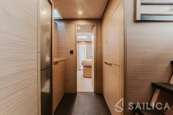 Lagoon 55 - Yacht Charter Sailica