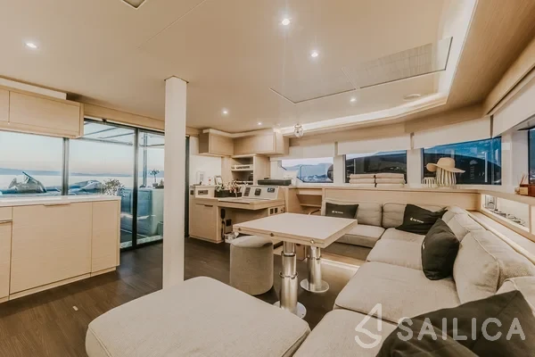 Lagoon 55 - Yacht Charter Sailica