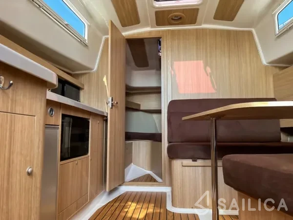 Nexus Revo 870 Prestige - Yacht Charter Sailica