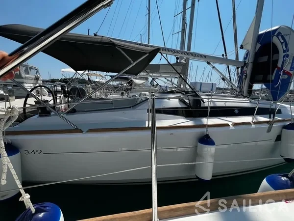 Sun Odyssey 349 - Yacht Charter Sailica