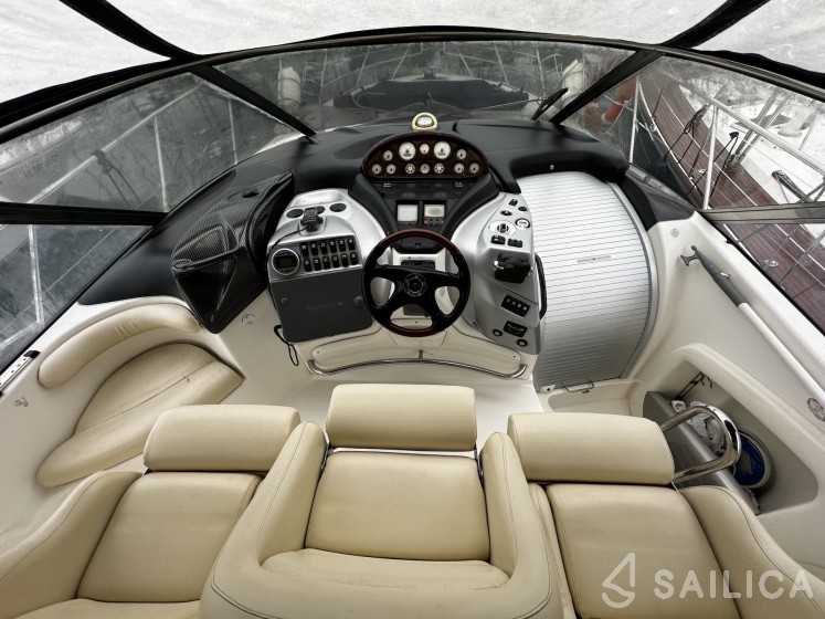 Cranchi 47 - Yacht Charter Sailica