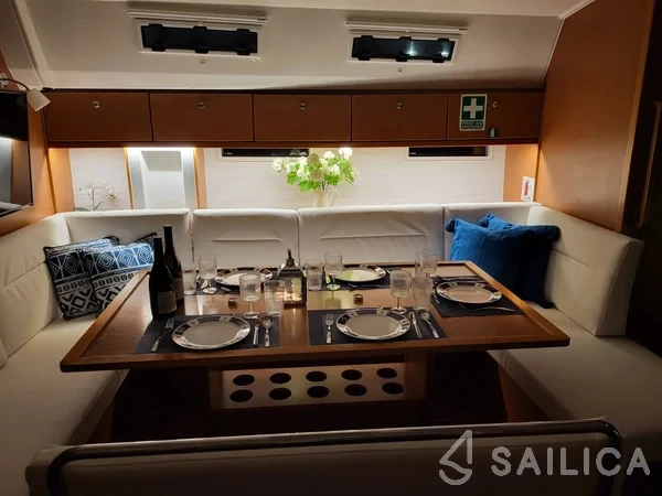 Bavaria 50 Cruiser - Yacht Charter Sailica