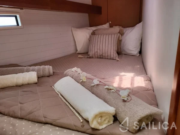 Bavaria 50 Cruiser - Yacht Charter Sailica